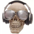 Napszemüveges koponya persely fülhallgatóval