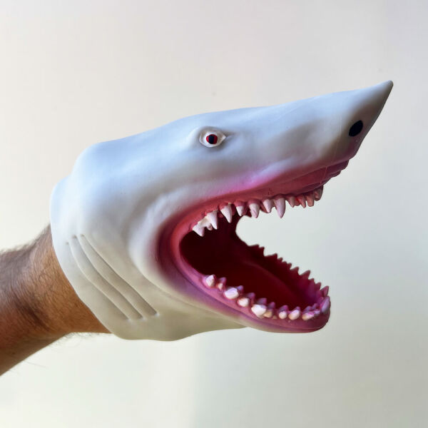 Kézbáb gumi cápa