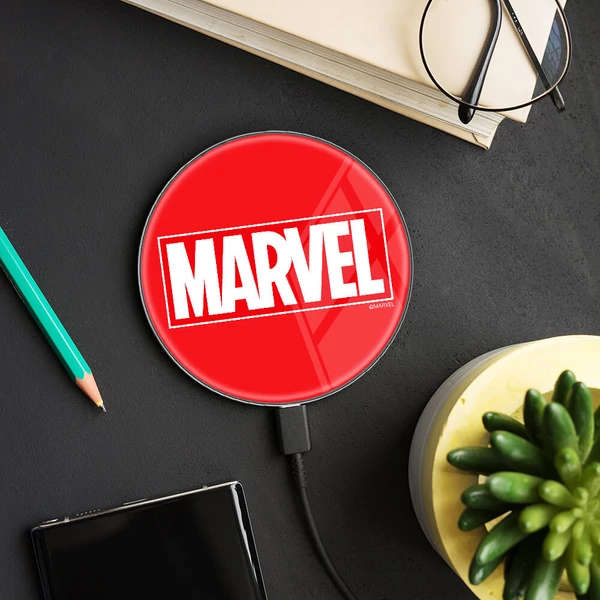 Vezeték nélküli mobil töltő MARVEL logóval