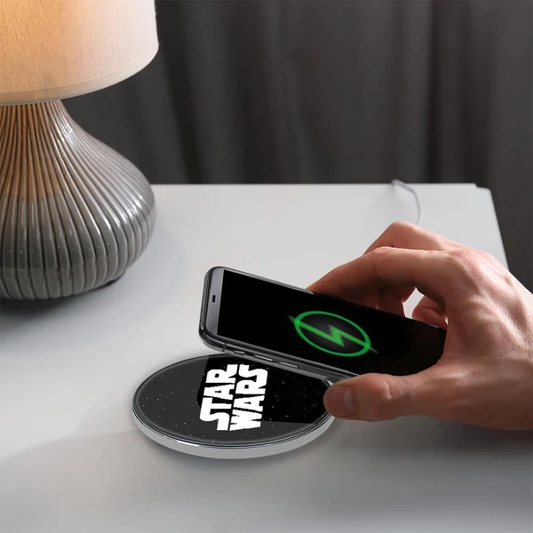 Vezeték nélküli mobil töltő Star Wars logóval