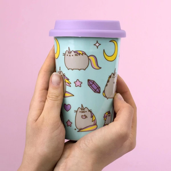 Pusheen Utazó bögre